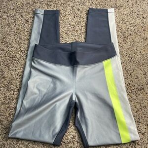 Under Armour Gray Leggings Small